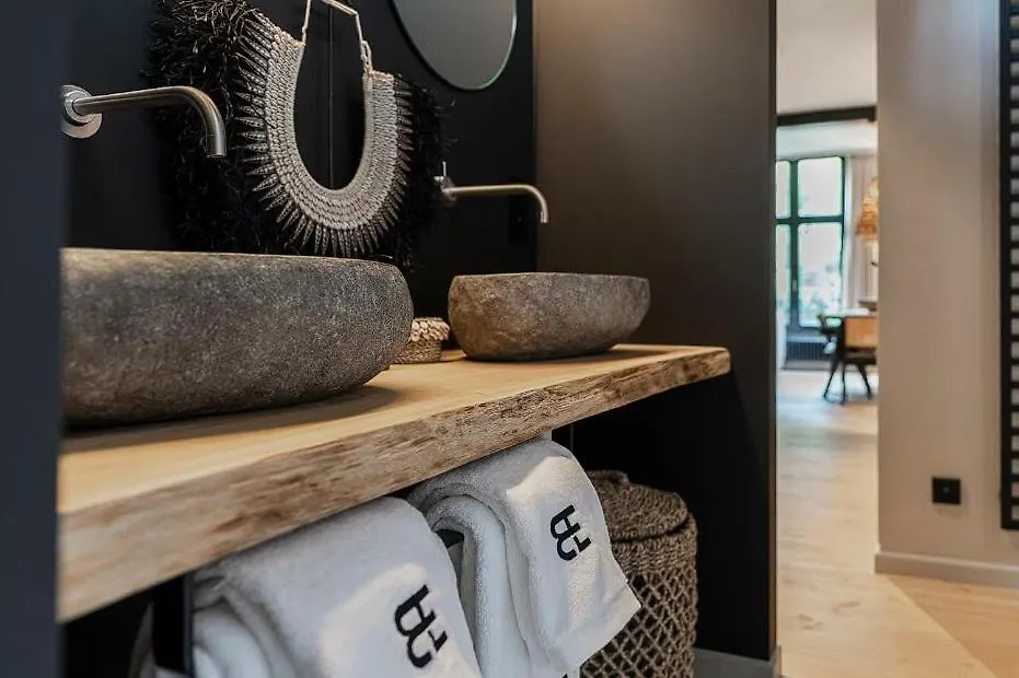 Homestay Luxury Apartment In Historic Antwerp !