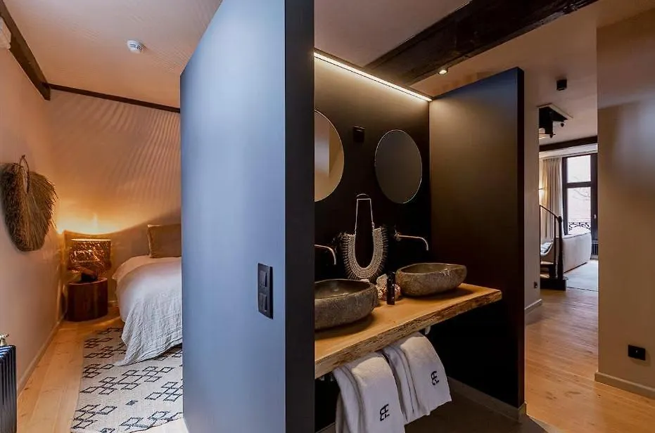 Luxury Apartment In Historic Antwerp !